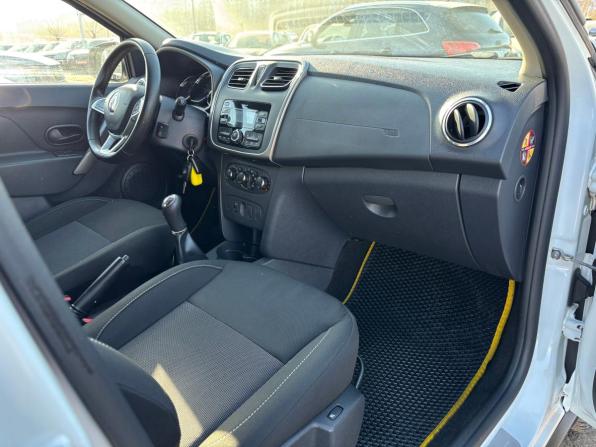 Renault Sandero II Рестайлинг с пробегом 2019 года, цена 1 050 000 рублей, 112500 км, хэтчбек, Автокод Объявления