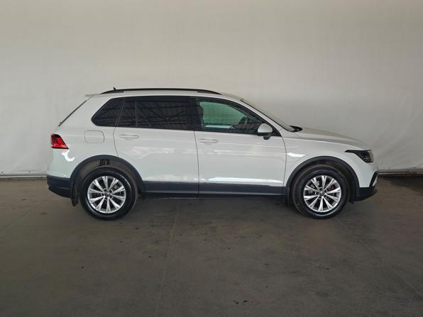 Volkswagen Tiguan II Рестайлинг с пробегом 2021 года, цена 2 630 000 рублей, 61173 км, внедорожник, Автокод Объявления