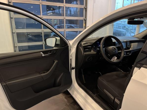 Skoda Rapid II с пробегом 2020 года, цена 1 500 000 рублей, 62802 км, лифтбек, Автокод Объявления