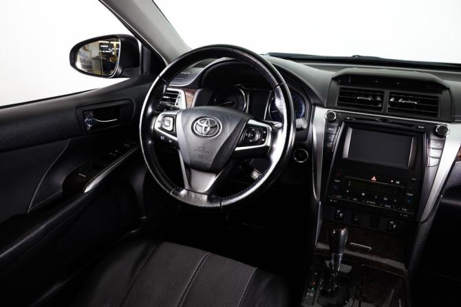 Toyota Camry VII (XV50) Рестайлинг с пробегом 2015 года, цена 1 959 000 рублей, 204884 км, седан, Автокод Объявления