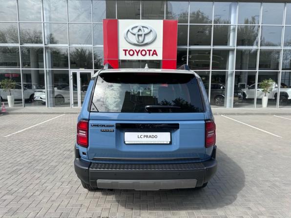 Toyota Land Cruiser Prado 250 Series с пробегом 2024 года, цена 9 550 000 рублей, 3722 км, внедорожник, Автокод Объявления