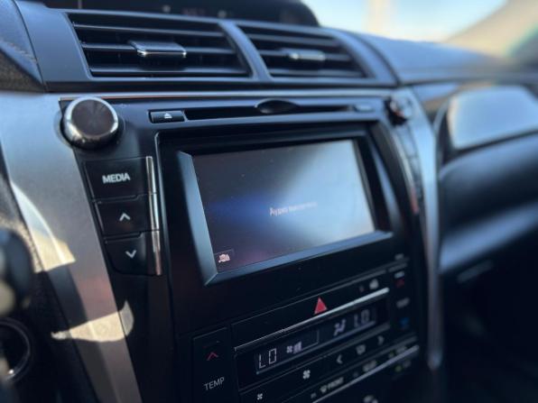 Toyota Camry VII (XV50) Рестайлинг с пробегом 2015 года, цена 1 695 000 рублей, 154431 км, седан, Автокод Объявления