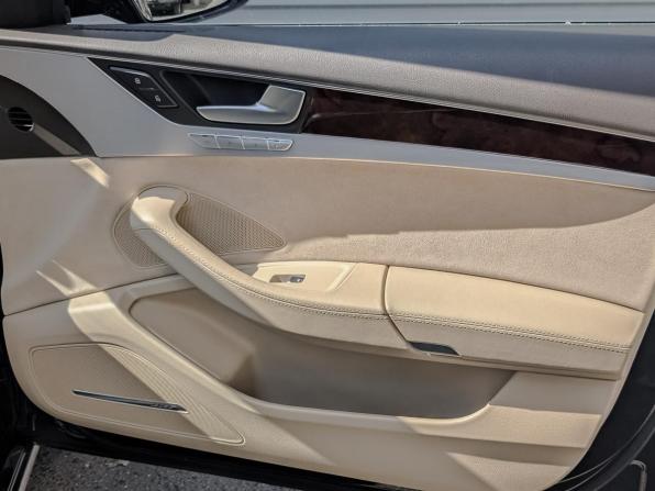 Audi A8 III (D4) Рестайлинг с пробегом 2014 года, цена 2 445 000 рублей, 190078 км, седан, Автокод Объявления