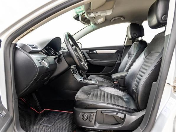 Volkswagen Passat B7 с пробегом 2011 года, цена 828 000 рублей, 182753 км, седан, Автокод Объявления