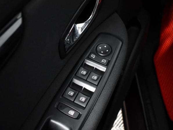 Renault Scenic III Рестайлинг с пробегом 2013 года, цена 729 000 рублей, 151555 км, компактвэн, Автокод Объявления
