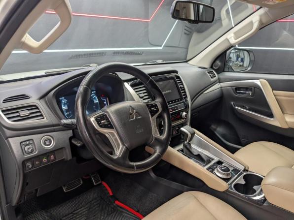 Mitsubishi Montero Sport III Рестайлинг с пробегом 2022 года, цена 3 800 000 рублей, 49027 км, внедорожник, Автокод Объявления