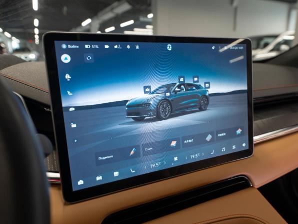 Zeekr 001 I с пробегом 2023 года, цена 4 760 000 рублей, 27706 км, хэтчбек, Автокод Объявления