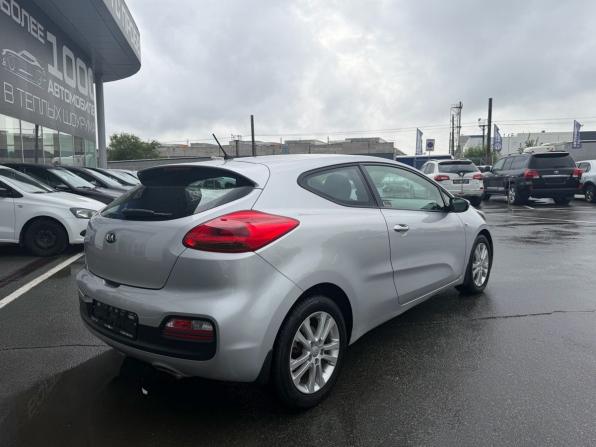 Kia Ceed II с пробегом 2013 года, цена 1 035 000 рублей, 136741 км, хэтчбек, Автокод Объявления