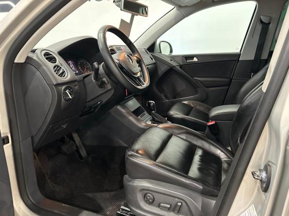 Volkswagen Tiguan I с пробегом 2011 года, цена 1 079 000 рублей, 191610 км, внедорожник, Автокод Объявления