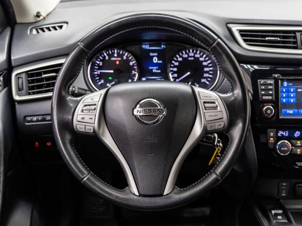 Nissan Qashqai II с пробегом 2015 года, цена 1 448 000 рублей, 210264 км, внедорожник, Автокод Объявления