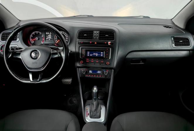Volkswagen Polo V Рестайлинг с пробегом 2017 года, цена 1 111 000 рублей, 151206 км, седан, Автокод Объявления