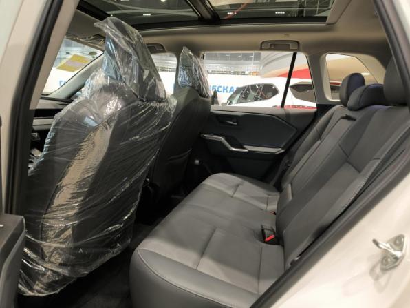 Toyota RAV4 VI (XA60) с пробегом 2026 года, цена 4 750 000 рублей, 10 км, внедорожник, Автокод Объявления