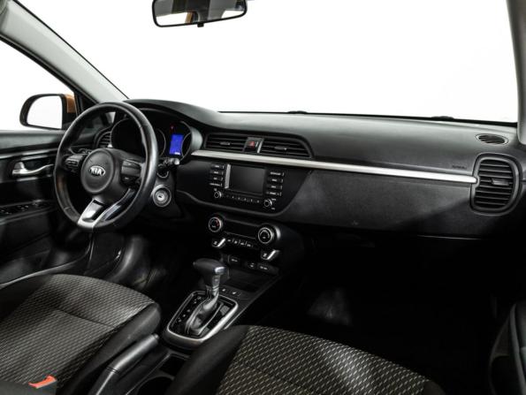 Kia Rio IV Рестайлинг с пробегом 2020 года, цена 1 648 960 рублей, 59752 км, хэтчбек, Автокод Объявления