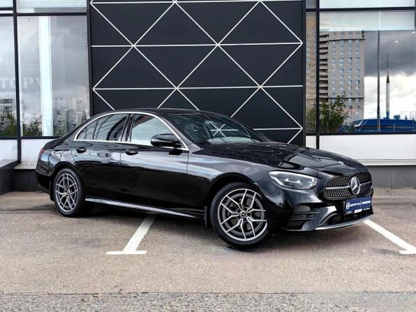 Mercedes-Benz E-Класс V (W213 S213 C238) Рестайлинг с пробегом 2020 года, цена 4 044 000 рублей, 80678 км, седан, Автокод Объявления