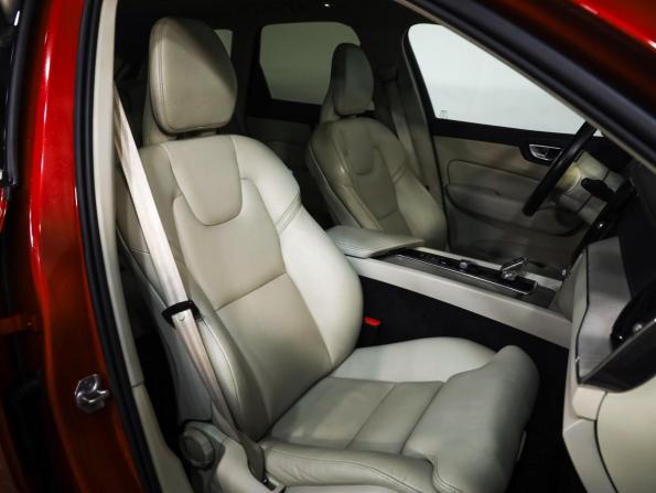 Volvo XC60 II Рестайлинг с пробегом 2021 года, цена 4 099 000 рублей, 139574 км, внедорожник, Автокод Объявления