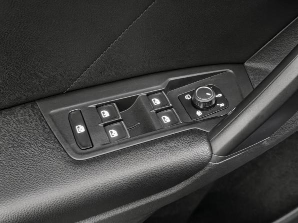 Volkswagen Tiguan II с пробегом 2020 года, цена 2 675 000 рублей, 100142 км, внедорожник, Автокод Объявления