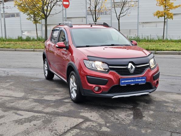 Renault Sandero II с пробегом 2017 года, цена 900 000 рублей, 154466 км, хэтчбек, Автокод Объявления