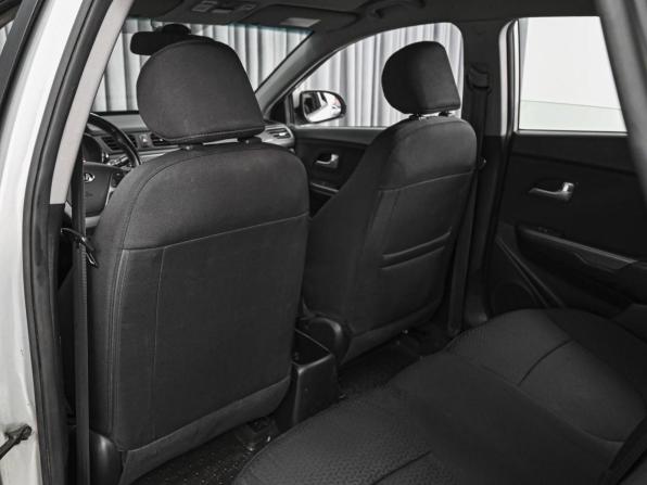 Kia Rio III Рестайлинг с пробегом 2017 года, цена 998 000 рублей, 191259 км, хэтчбек, Автокод Объявления