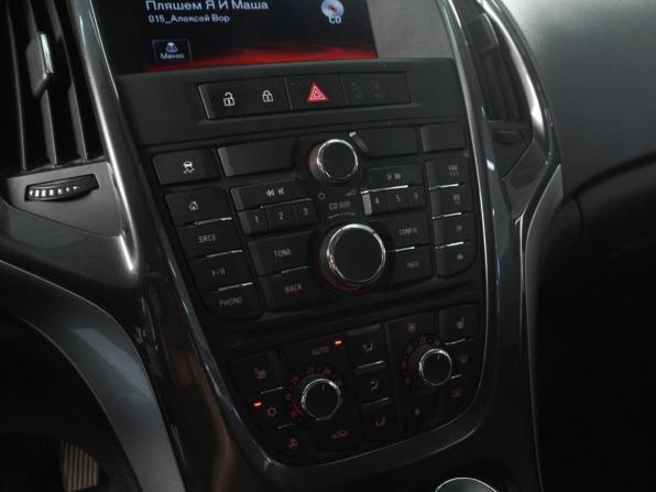 Opel Astra J Рестайлинг с пробегом 2014 года, цена 979 000 рублей, 124205 км, хэтчбек, Автокод Объявления