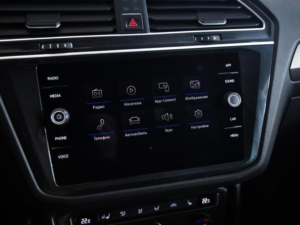 Volkswagen Tiguan II с пробегом 2018 года, цена 1 539 777 рублей, 330609 км, внедорожник, Автокод Объявления