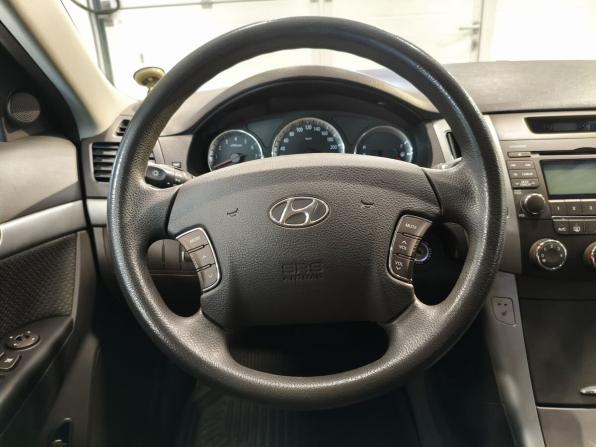 Hyundai Sonata V (NF) Рестайлинг с пробегом 2009 года, цена 582 000 рублей, 71000 км, седан, Автокод Объявления
