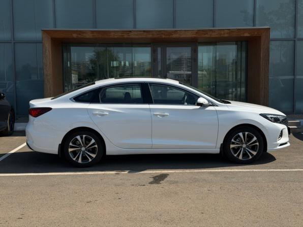 Changan Eado Plus с пробегом 2024 года, цена 2 120 000 рублей, 1314 км, седан, Автокод Объявления