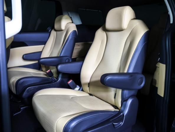 Kia Carnival IV с пробегом 2021 года, цена 2 990 000 рублей, 195665 км, минивэн, Автокод Объявления