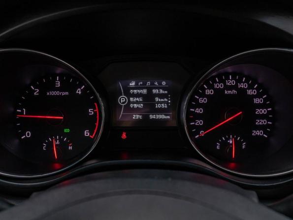 Kia Carnival III с пробегом 2017 года, цена 2 275 000 рублей, 94398 км, минивэн, Автокод Объявления