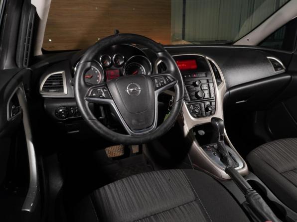 Opel Astra J с пробегом 2012 года, цена 618 000 рублей, 241166 км, хэтчбек, Автокод Объявления