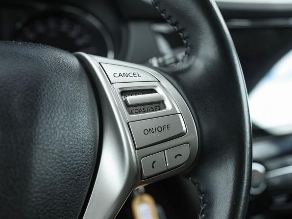 Nissan Qashqai II с пробегом 2016 года, цена 1 949 000 рублей, 98604 км, внедорожник, Автокод Объявления