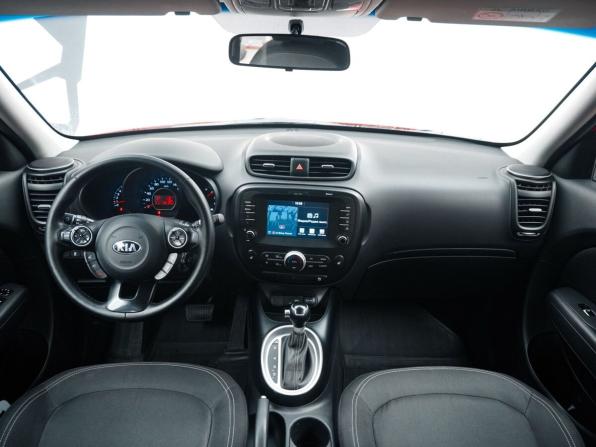 Kia Soul II Рестайлинг с пробегом 2018 года, цена 1 720 000 рублей, 130000 км, хэтчбек, Автокод Объявления