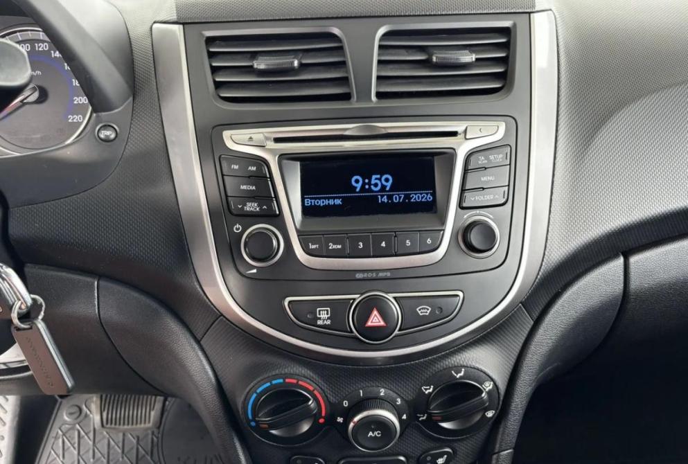 Hyundai Solaris I Киров  - изображение 22