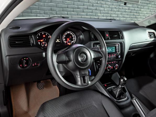 Volkswagen Jetta VI с пробегом 2014 года, цена 935 000 рублей, 221778 км, седан, Автокод Объявления