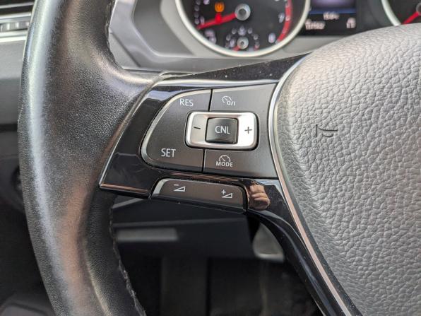 Volkswagen Tiguan II с пробегом 2017 года, цена 2 250 000 рублей, 137561 км, внедорожник, Автокод Объявления