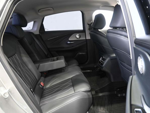 Chery Arrizo 8 с пробегом 2025 года, цена 2 369 900 рублей, 585 км, седан, Автокод Объявления