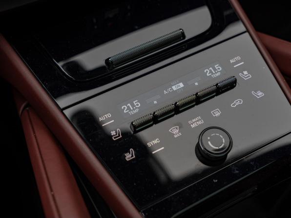 Porsche Cayenne III Рестайлинг с пробегом 2024 года, цена 17 250 000 рублей, 49950 км, внедорожник, Автокод Объявления