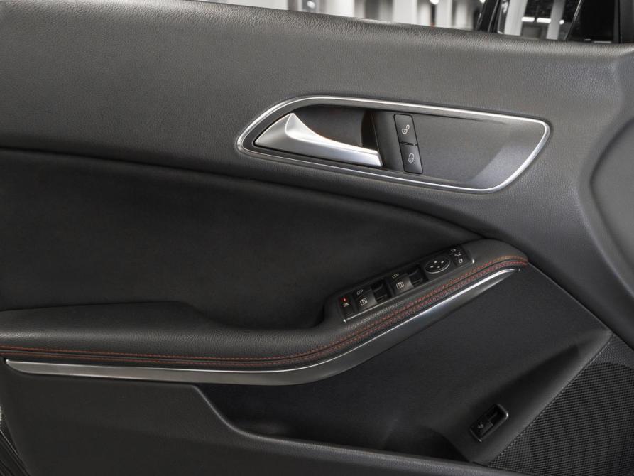 Mercedes-Benz CLA I (C117 X117) Рестайлинг Москва  - изображение 14