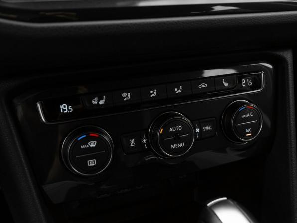 Volkswagen Tiguan II с пробегом 2020 года, цена 2 990 000 рублей, 83936 км, внедорожник, Автокод Объявления