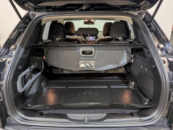 Jeep Cherokee V (KL) с пробегом 2014 года, цена 1 850 000 рублей, 113676 км, внедорожник, Автокод Объявления