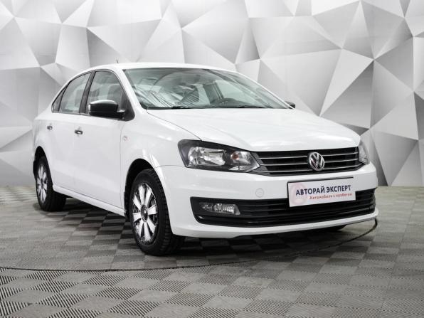 Volkswagen Polo V Рестайлинг с пробегом 2016 года, цена 1 020 000 рублей, 137000 км, седан, Автокод Объявления