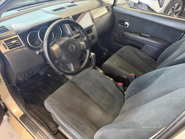 Nissan Tiida I Рестайлинг с пробегом 2010 года, цена 695 000 рублей, 225000 км, хэтчбек, Автокод Объявления
