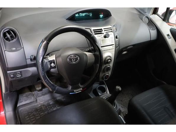 Toyota Yaris II с пробегом 2008 года, цена 779 000 рублей, 247757 км, хэтчбек, Автокод Объявления