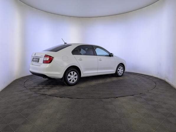 Skoda Rapid I Рестайлинг с пробегом 2019 года, цена 950 000 рублей, 128043 км, лифтбек, Автокод Объявления