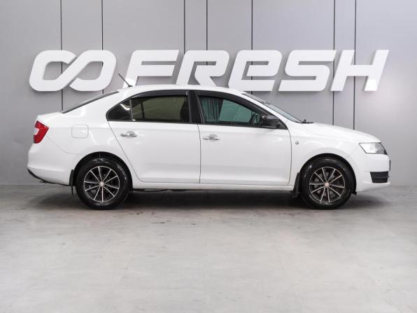 Skoda Rapid I с пробегом 2016 года, цена 954 000 рублей, 217994 км, лифтбек, Автокод Объявления