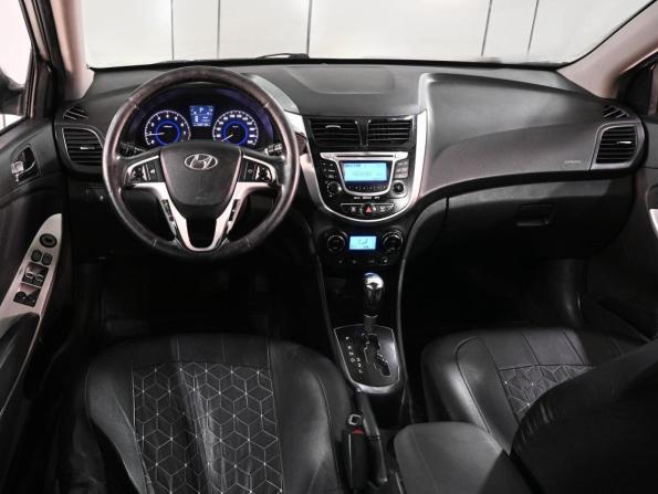 Hyundai Solaris I с пробегом 2012 года, цена 739 000 рублей, 240125 км, седан, Автокод Объявления