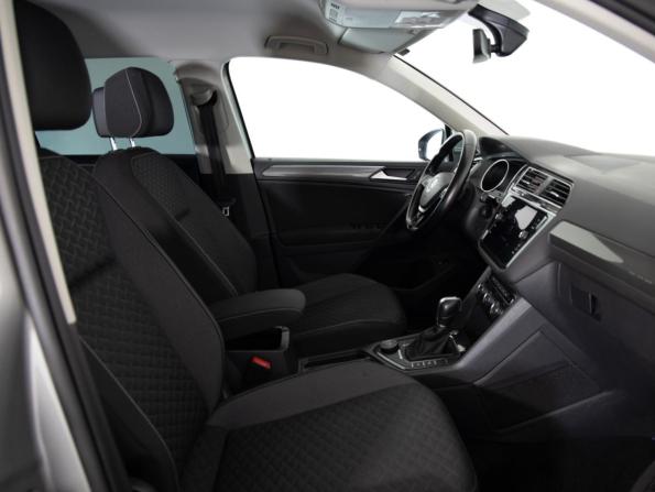 Volkswagen Tiguan II с пробегом 2018 года, цена 2 099 000 рублей, 125034 км, внедорожник, Автокод Объявления