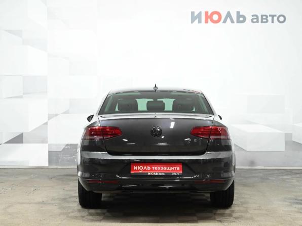 Volkswagen Passat B8 с пробегом 2019 года, цена 2 130 000 рублей, 159388 км, седан, Автокод Объявления