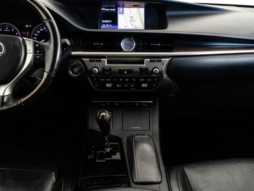 Lexus ES VI Санкт-Петербург  - изображение 11