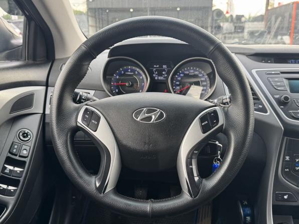 Hyundai Elantra V (MD) Рестайлинг с пробегом 2015 года, цена 1 099 000 рублей, 181934 км, седан, Автокод Объявления