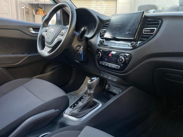 Hyundai Solaris II Рестайлинг с пробегом 2020 года, цена 1 349 000 рублей, 163000 км, седан, Автокод Объявления